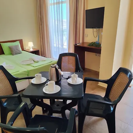 амон ра 2 Guest house 3*